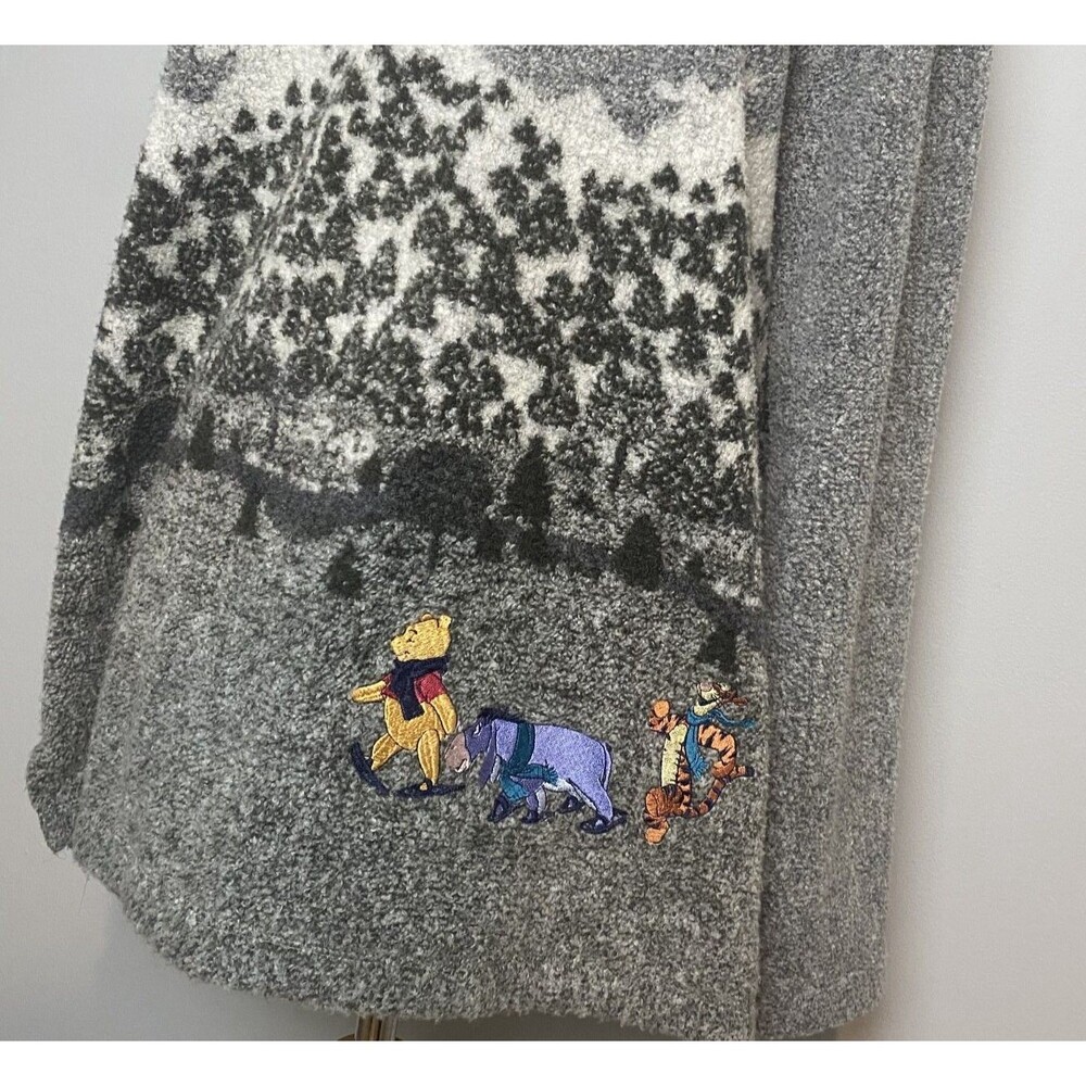 90s Vintage Winnie the Pooh Skiing Sweater XL